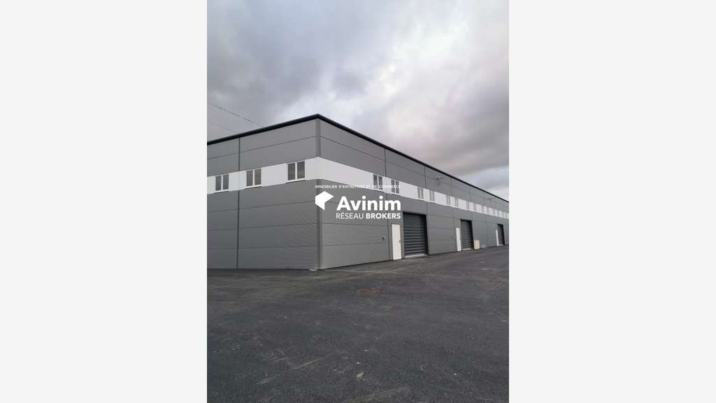 Local d'activités 307m² à Clermont l'Hérault (34)