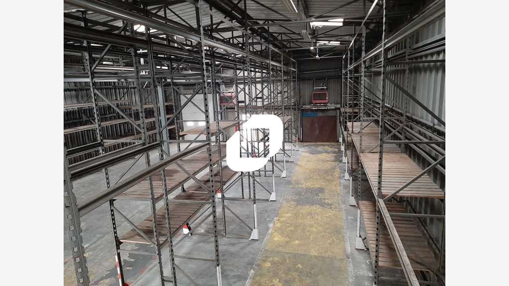 A louer Local d'activité 551m² Coignieres