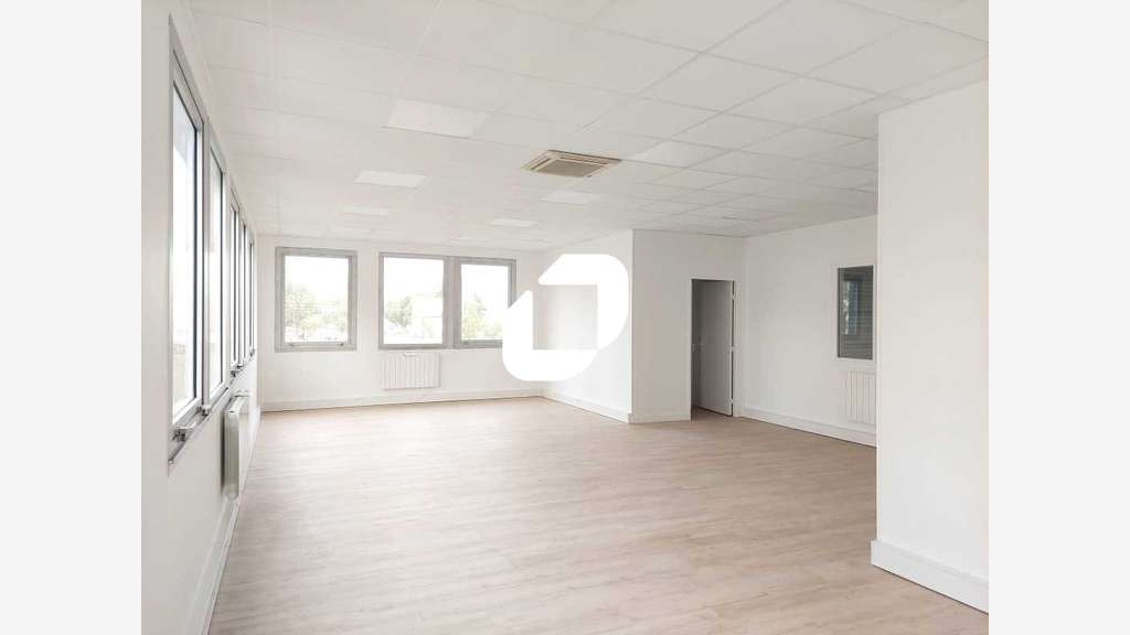 A louer Local d'activité 454m² Coignieres