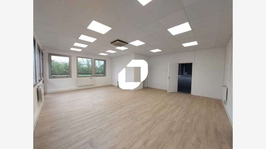 A louer Local d'activité 454m² Coignieres