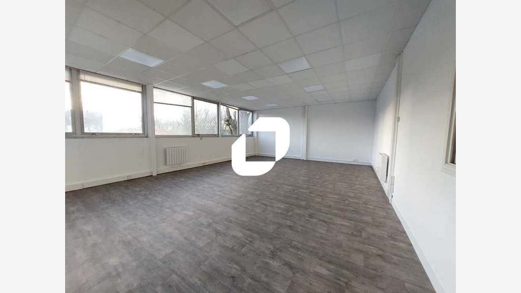 A louer Local d'activité 430m² Coignieres
