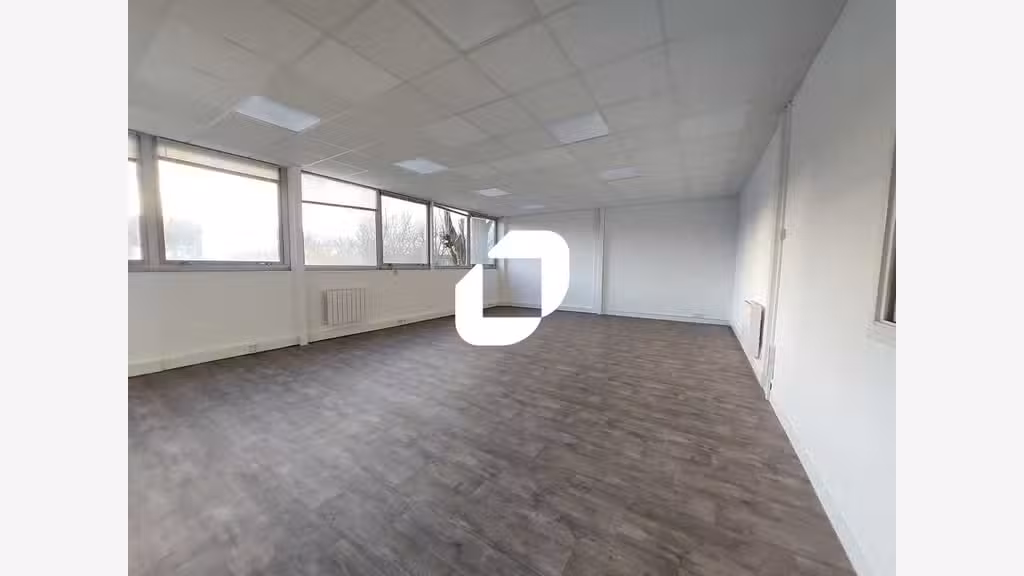 A louer Local d'activité 406m² Coignieres