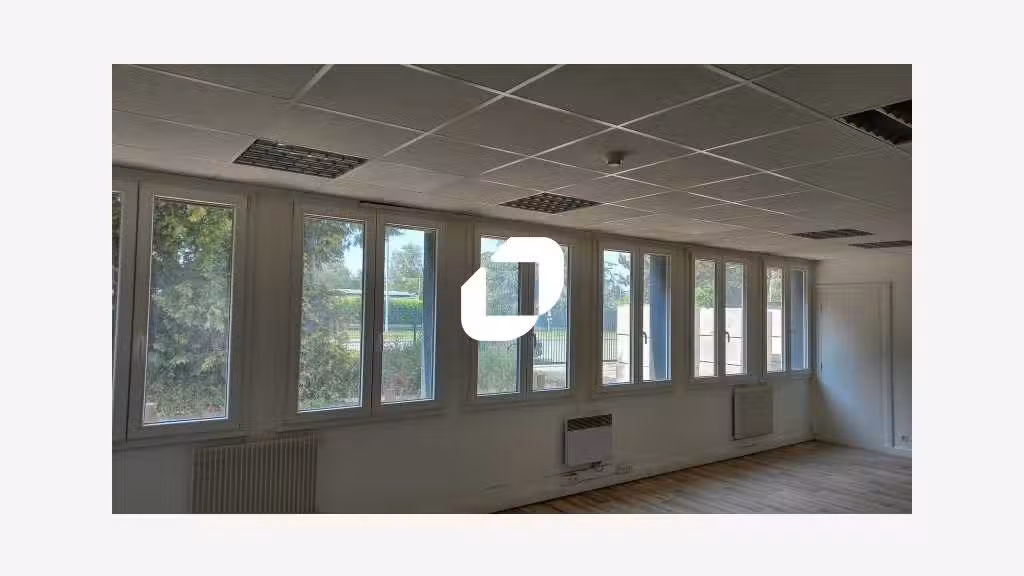 A louer Local d'activité 5027m² Coignieres