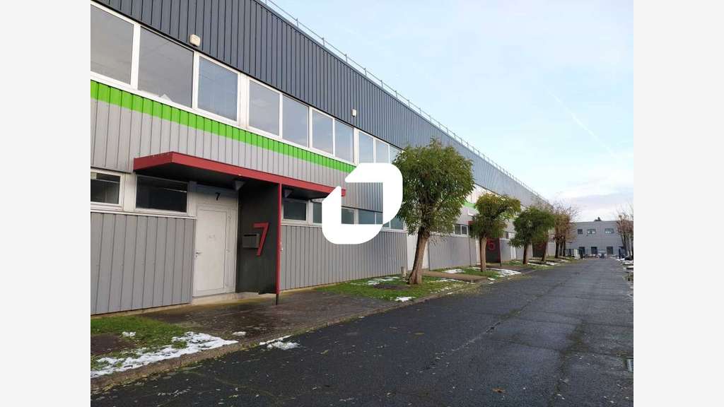 A louer Local d'activité 2043m² Coignieres