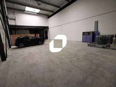 Location Locaux d'activités - Entrepôts à Collégien