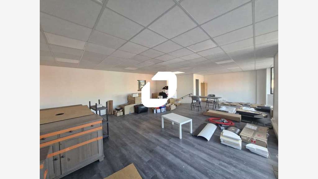 A louer Local d'activité 308m² Collegien