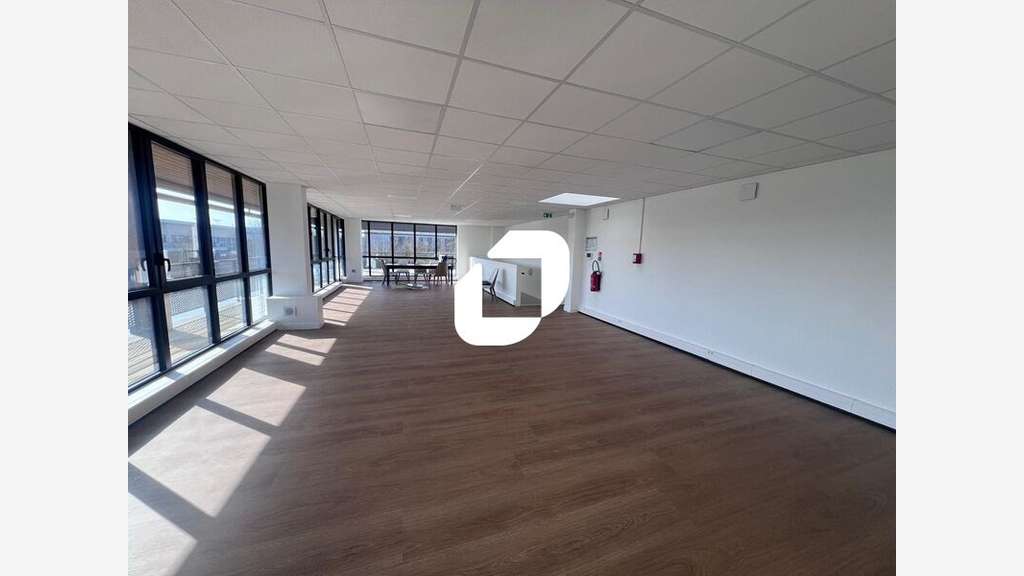 A louer Local d'activité 310m² Collegien