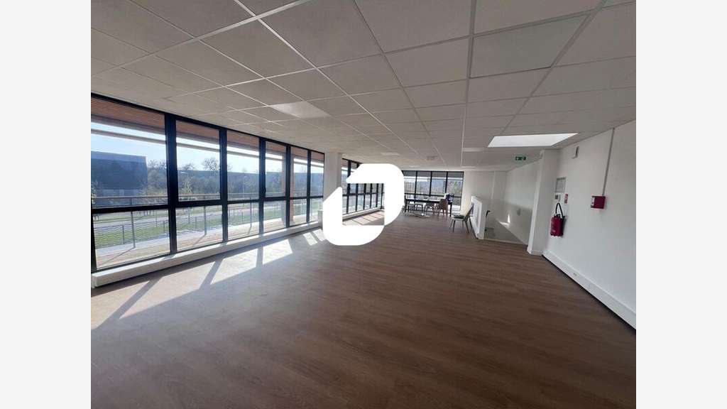 A louer Local d'activité 310m² Collegien