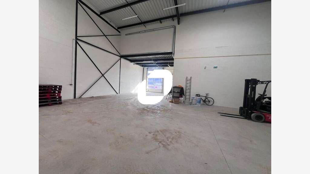 A louer Local d'activité 310m² Collegien