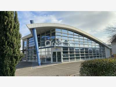 Local professionnel 670m² à louer à Colmar