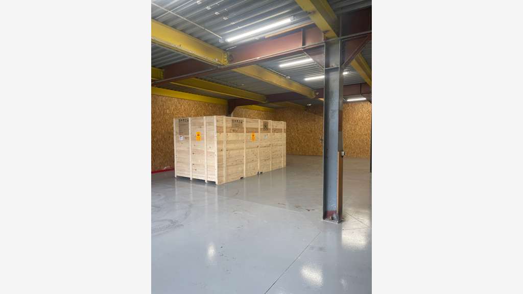 A louer entrepôt 600m² proche autoroute St Blaise