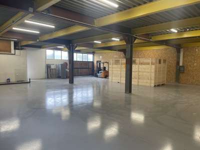 A louer entrepôt 600m² proche autoroute St Blaise