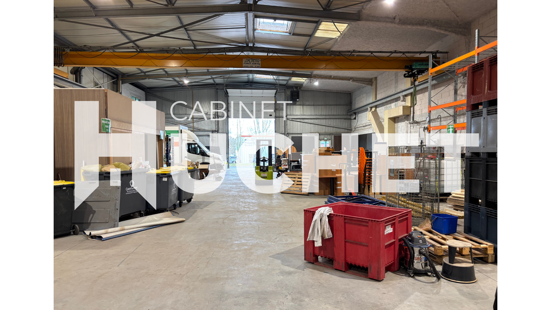 À louer local d'activité de 1431m² à Colombelles