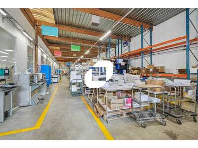 Location Locaux d'activités - Entrepôts à Colombes