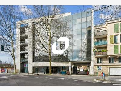 A louer Local d'activité 1077m² Colombes