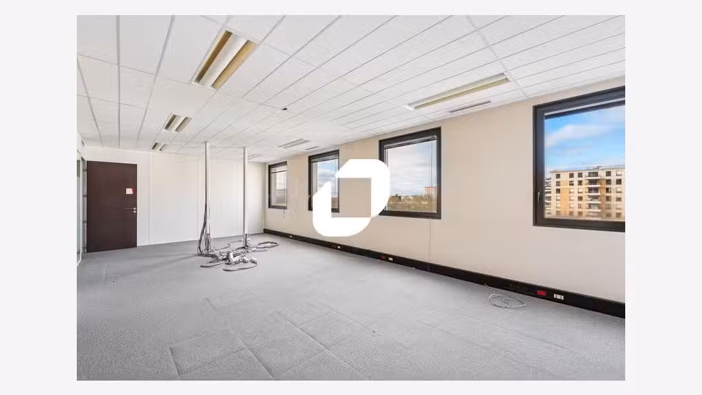 A louer Local d'activité 1077m² Colombes