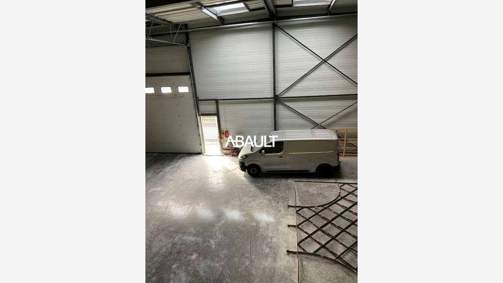 A louer bâtiment mixte neuf 650m² à Colomiers