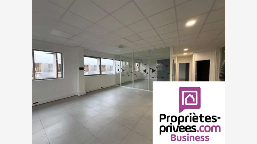 Plateforme Logistique 1200m² à Colomiers En Jacca