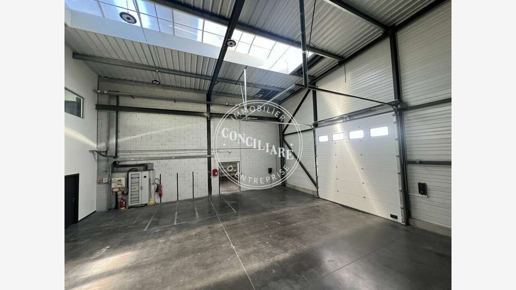 Entrepôt 600m² à louer à Colomiers En Jaccca