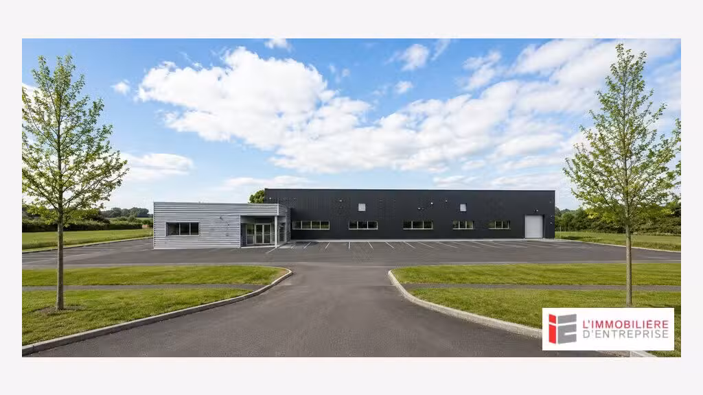 Local d'activité de 400m² à louer en ZA à Combourg