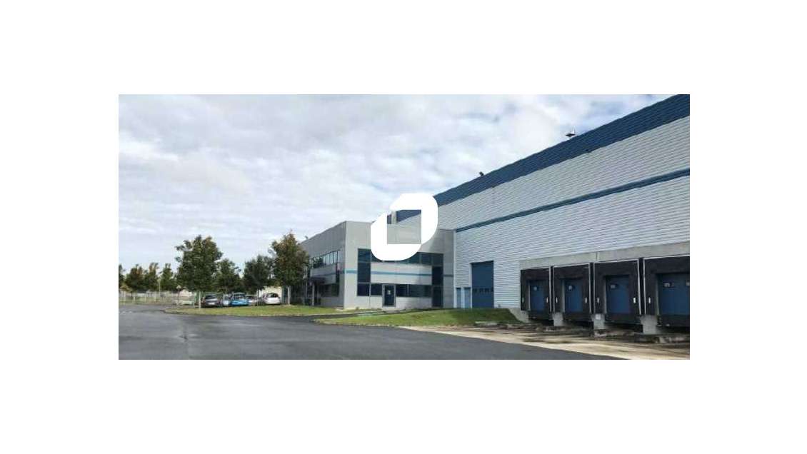 A louer Local d'activité 12461m² Combs la ville