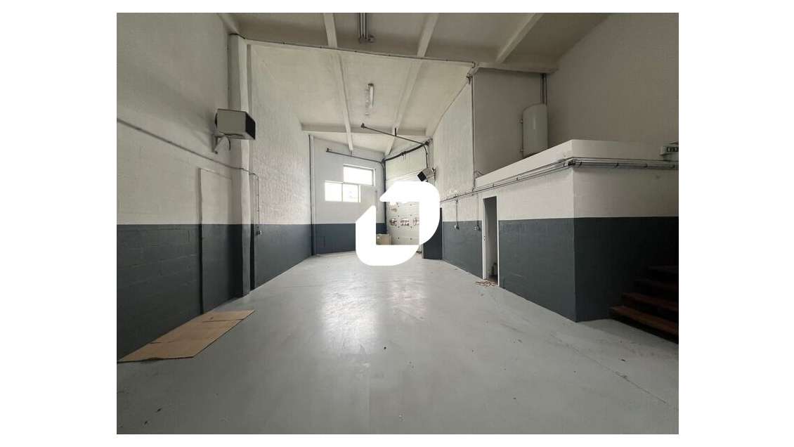 A louer Local d'activité 182m² Combs la ville