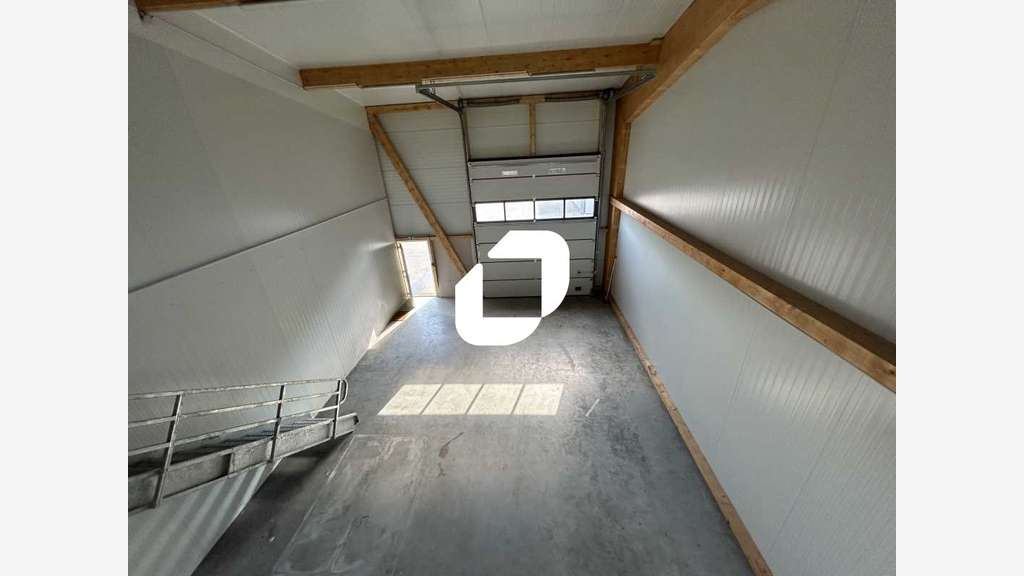 A louer Local d'activité 142m² Combs la ville