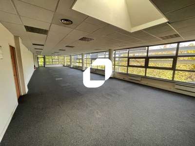 A louer Local d'activité 3403m² Combs la ville