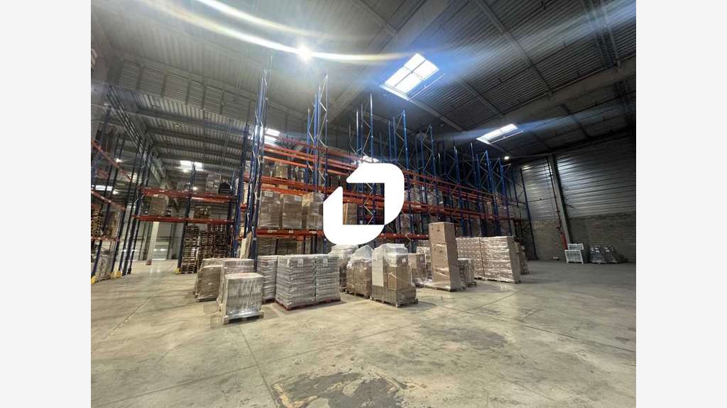 A louer Local d'activité 6200m² Combs la ville