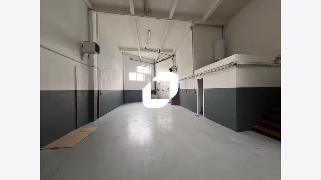 A louer Local d'activité 125m² Combs la ville