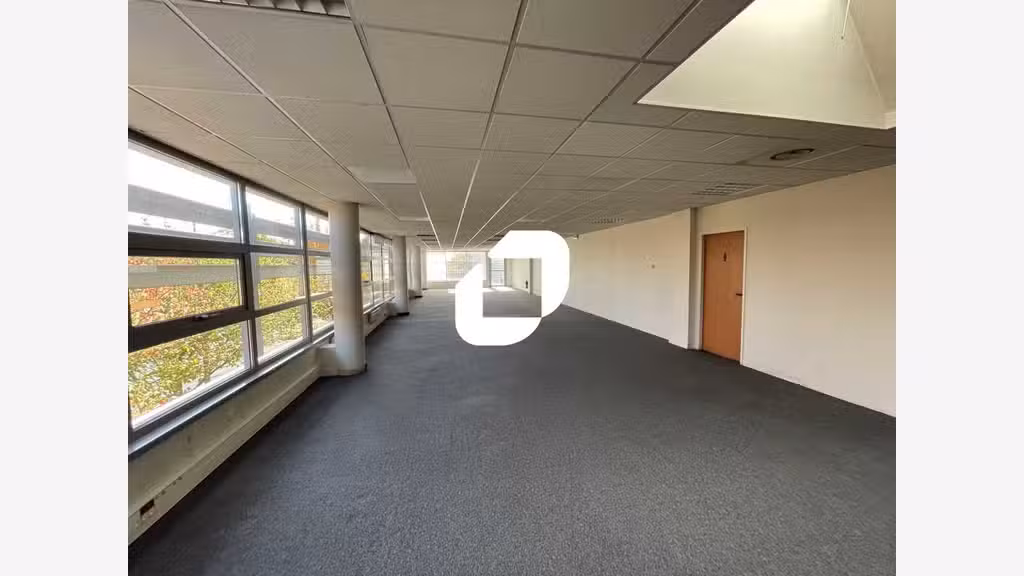 A louer Local d'activité 3403m² Combs la ville