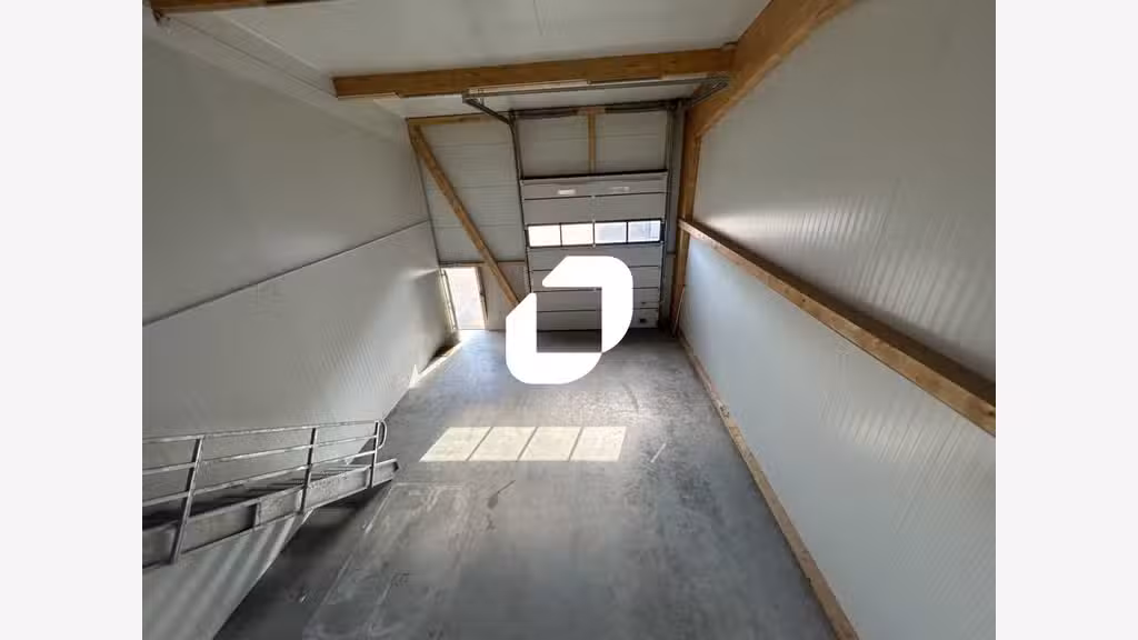 A louer Local d'activité 982m² Combs la ville