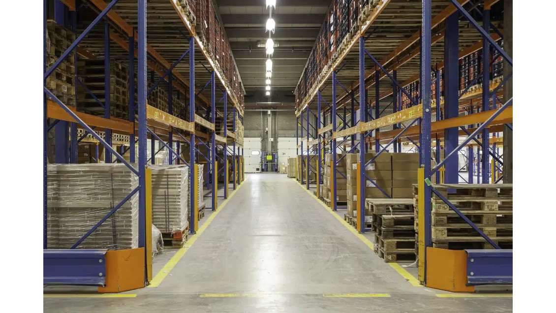 Entrepôt d'activité de 1000m² à louer à Verberie