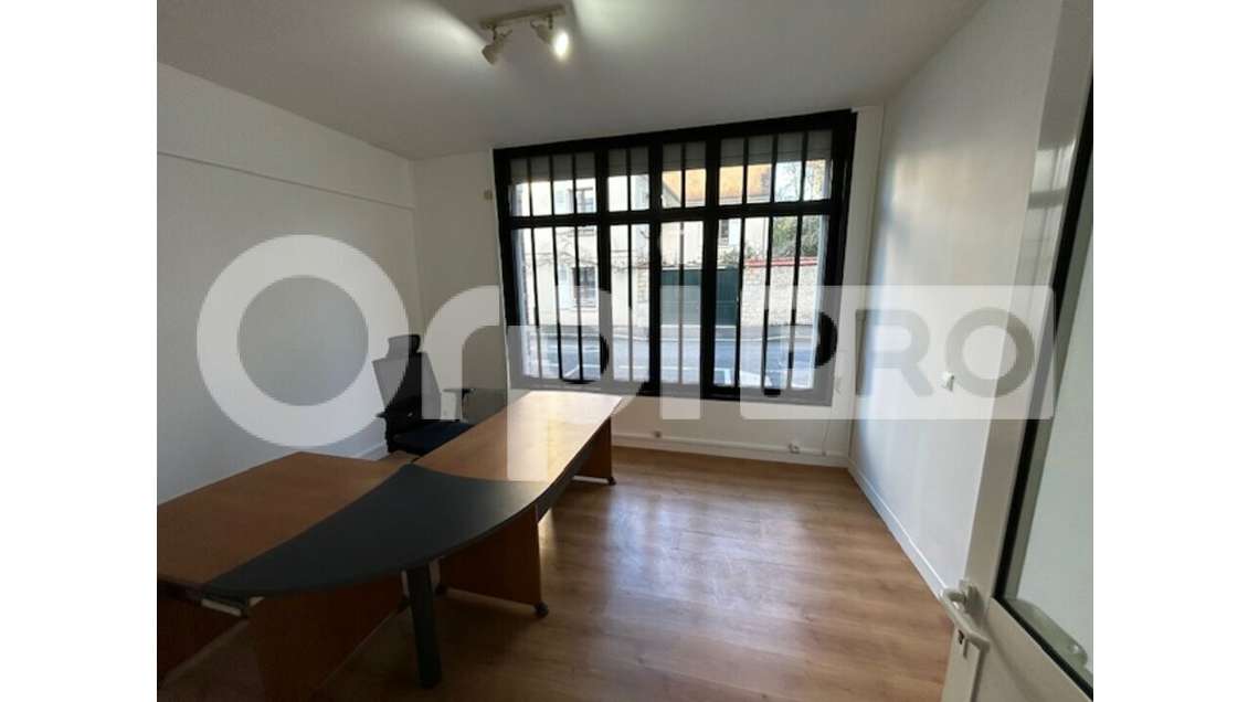 Locaux professionnels de 108m² à louer à Compiègne