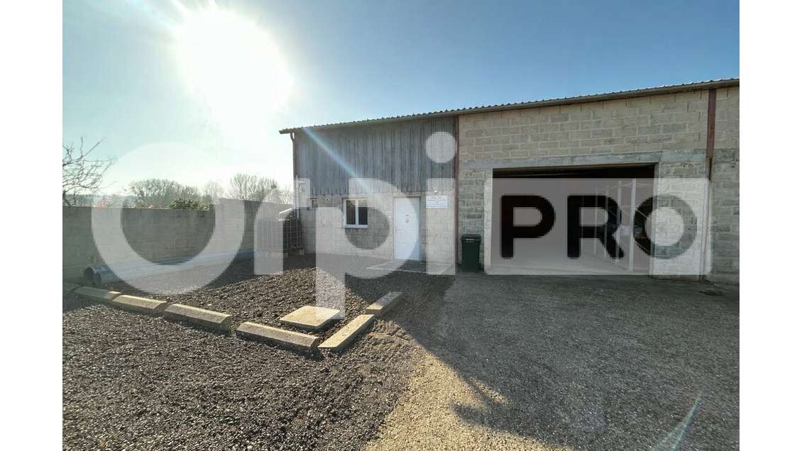 A louer local d'activité de 210m² à Compiègne