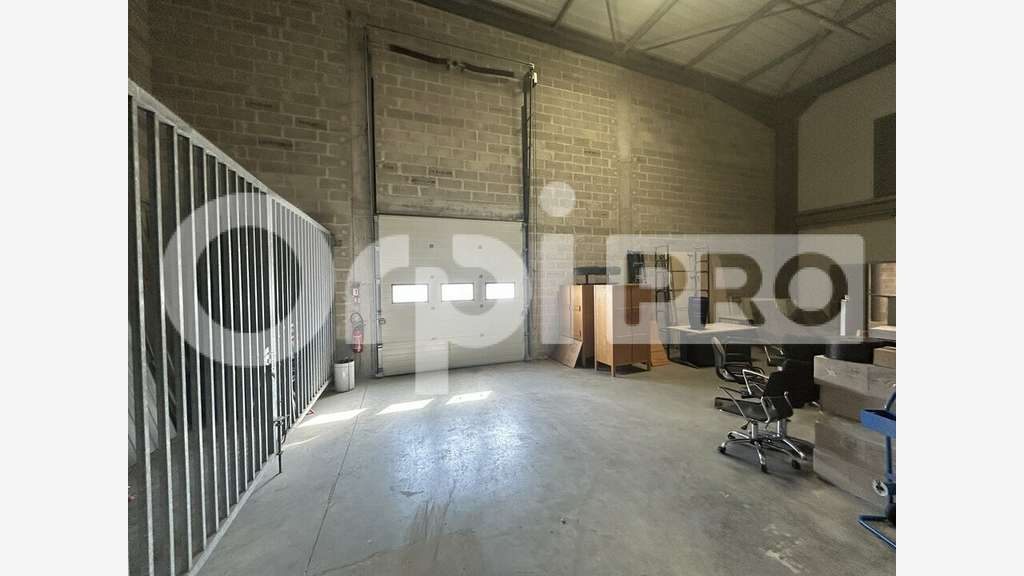 A louer local d'activité de 152m² à Compiègne