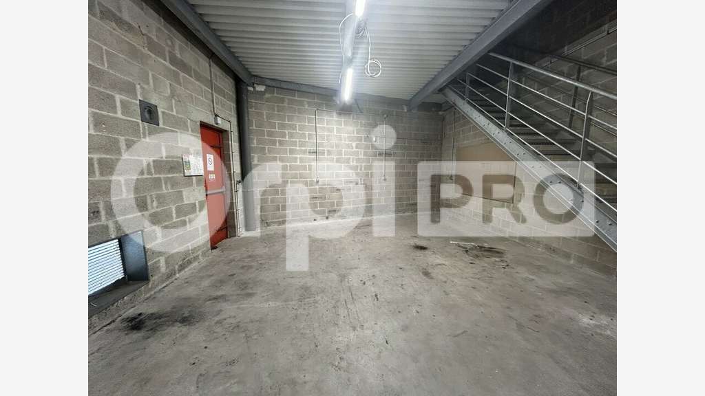 A louer local d'activité de 152m² à Compiègne