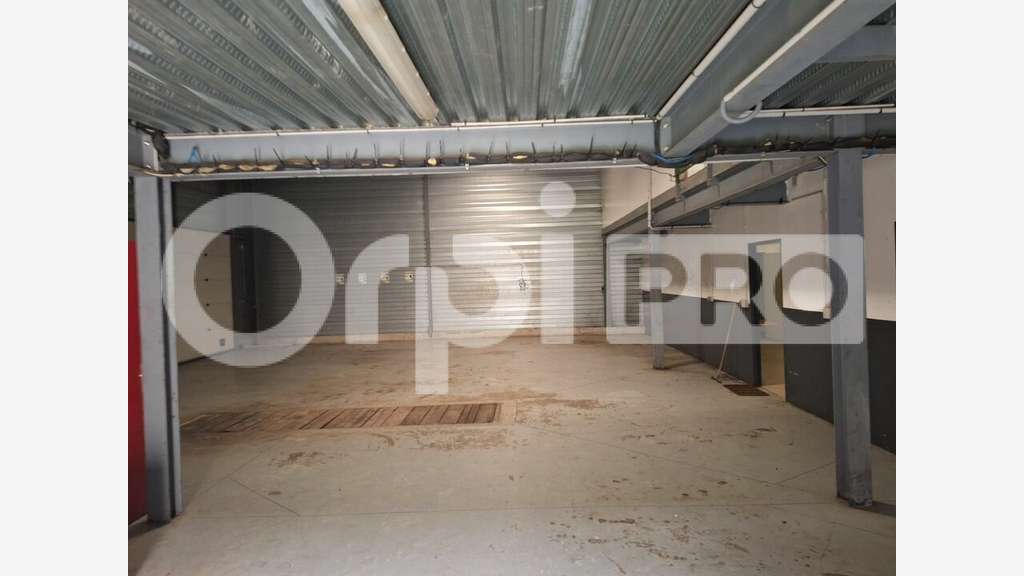 Local d'activité de 317m² à louer en ZAC Compiègne