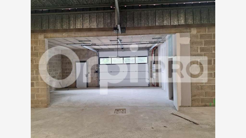 Local d'activité de 290m² à louer prox Compiègne