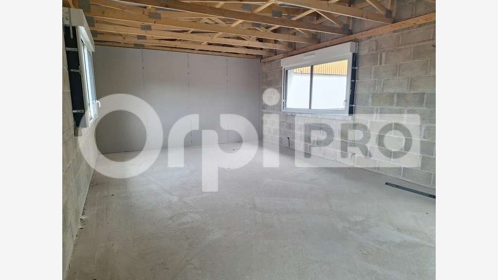 Local d'activité de 150m² à louer proche Compiègne