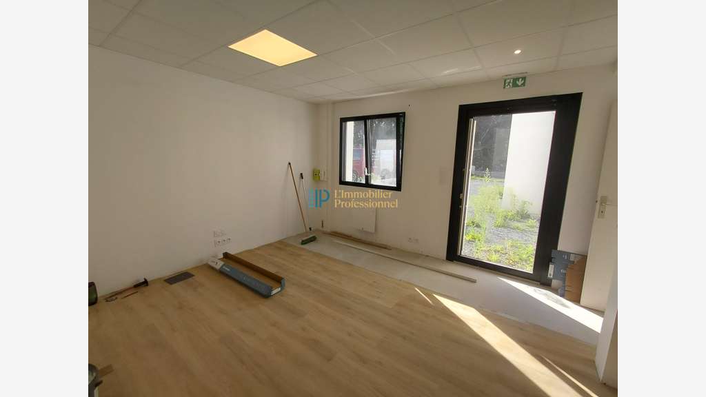 A louer local d'activité 176m² à Concarneau