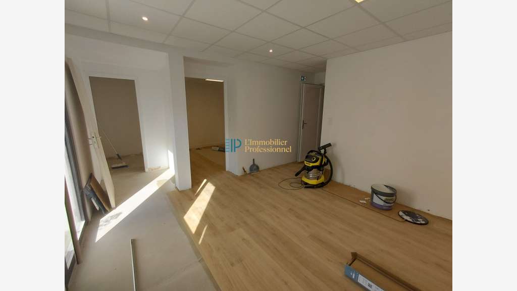 A louer local d'activité 176m² à Concarneau