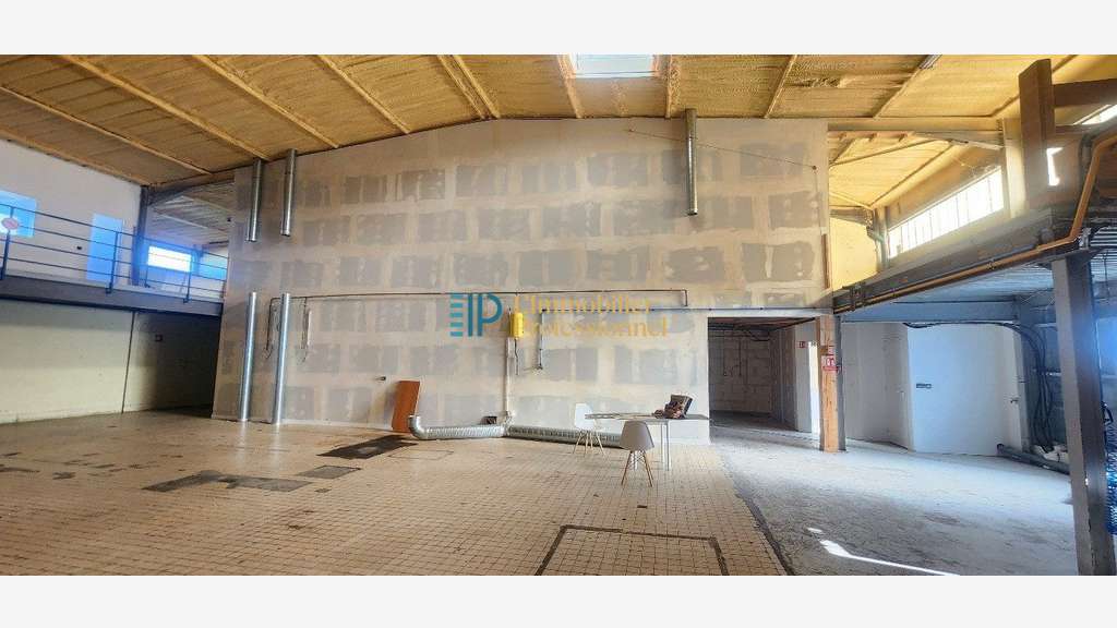A louer local d'activité 466m² à Concarneau