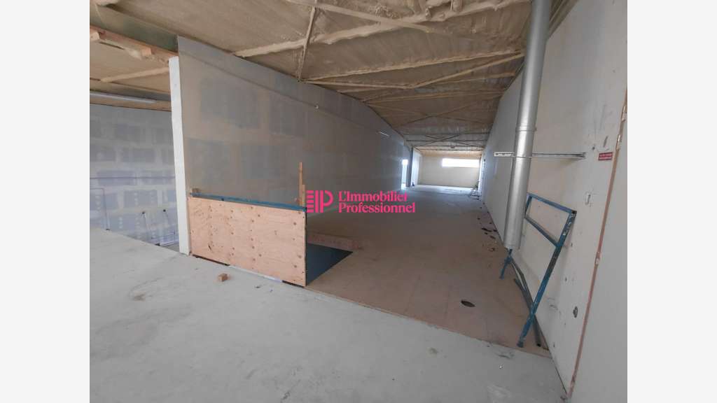 A louer local d'activité 204m² bon état Concarneau