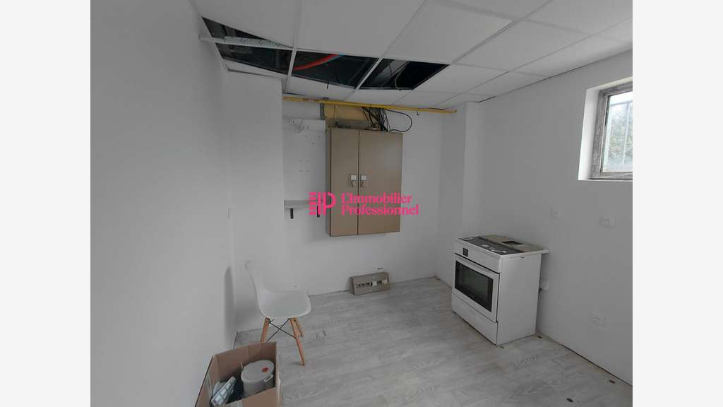A louer local d'activité 204m² bon état Concarneau