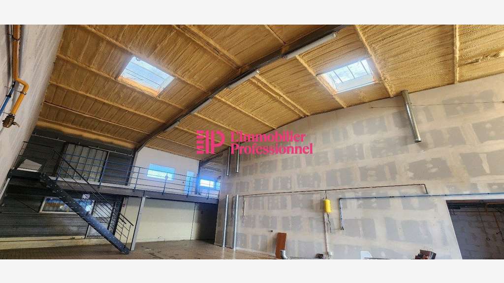 A louer local d'activité 204m² bon état Concarneau