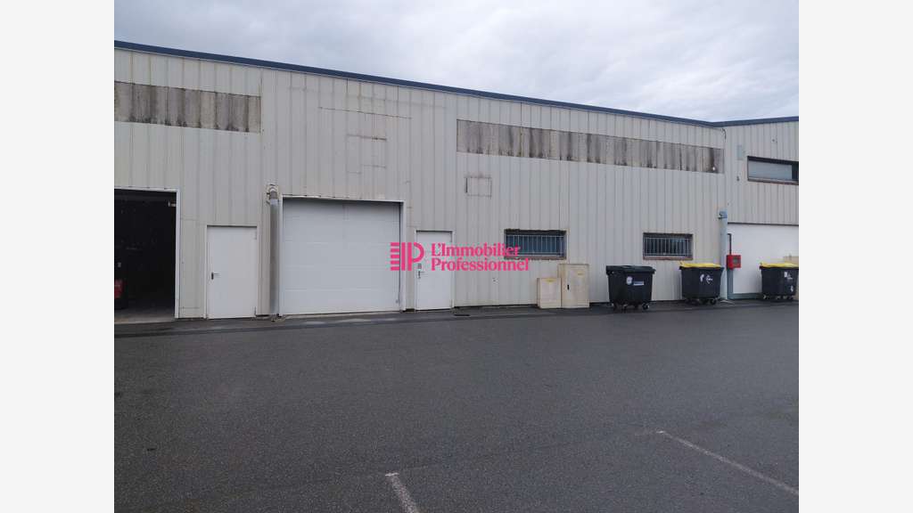 A louer local d'activité 204m² bon état Concarneau