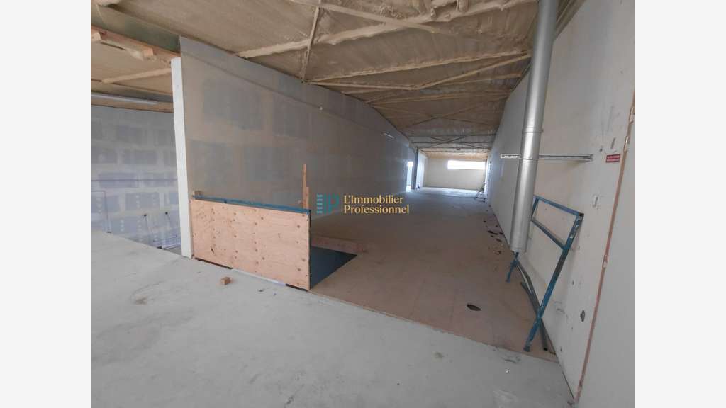 A louer local d'activité 204m² bon état Concarneau