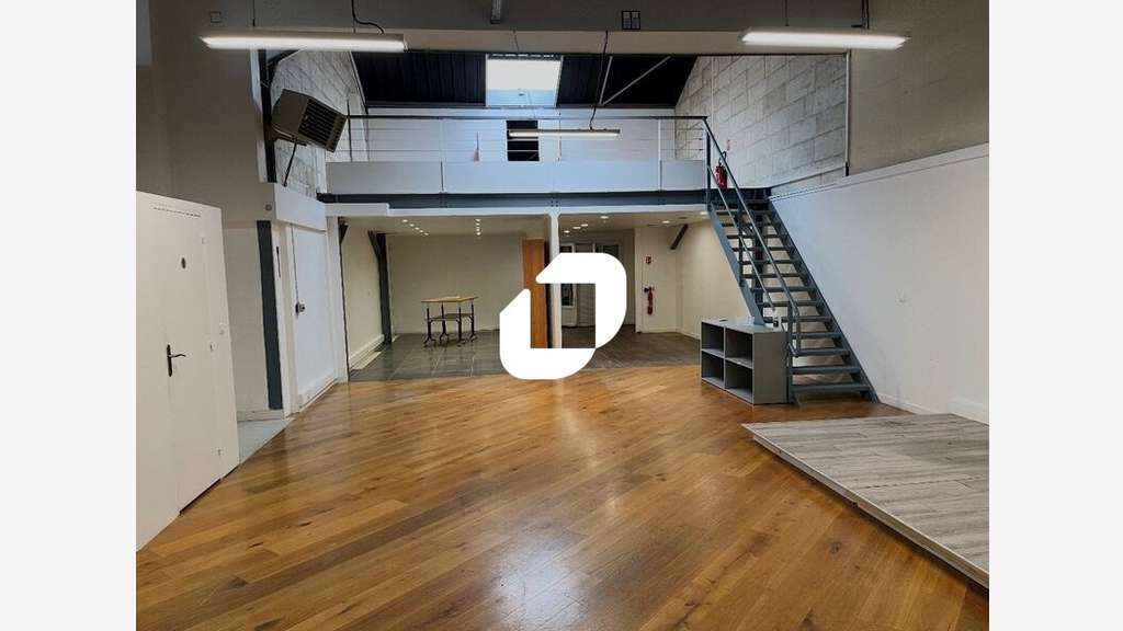COUR PRIVATIVE 40 M²