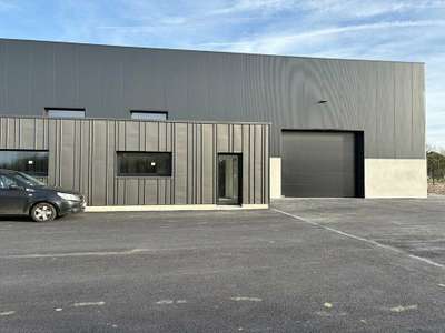 Local d'activités 570m² à louer à Coquelles (62)